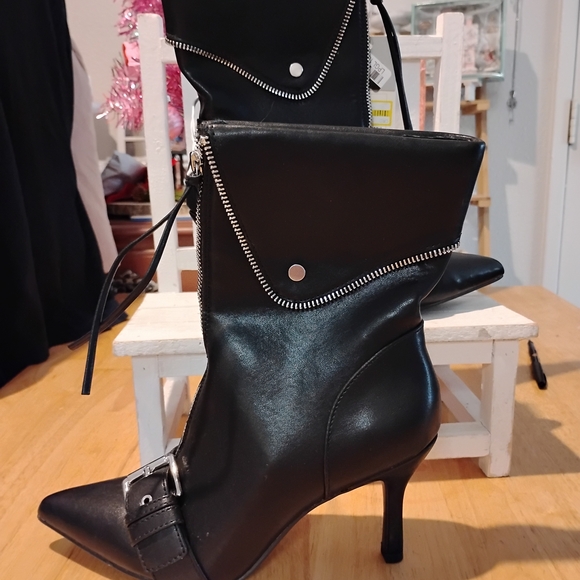 a new day Black Heeled Boots with Zipper Detail - Picture 4 of 8